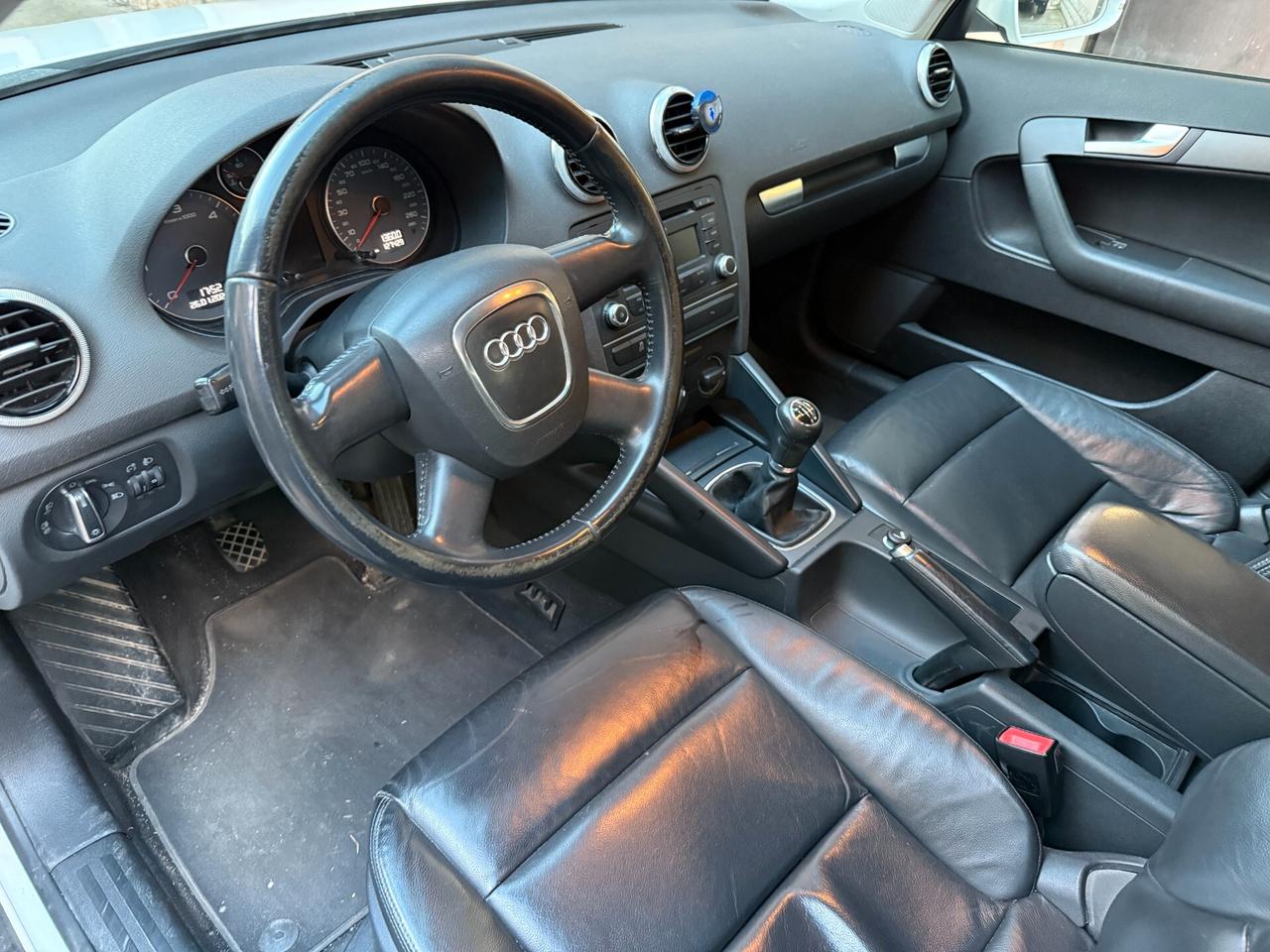 Audi A3 1.6 TDI 90 CV OK NEOPATENTATI