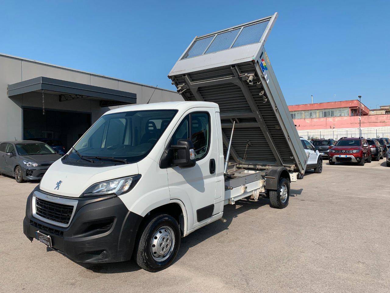 PEUGEOT Boxer Ribaltabile Trilaterale Cassone Fisso