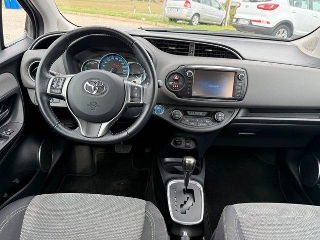 Toyota yaris hybrid