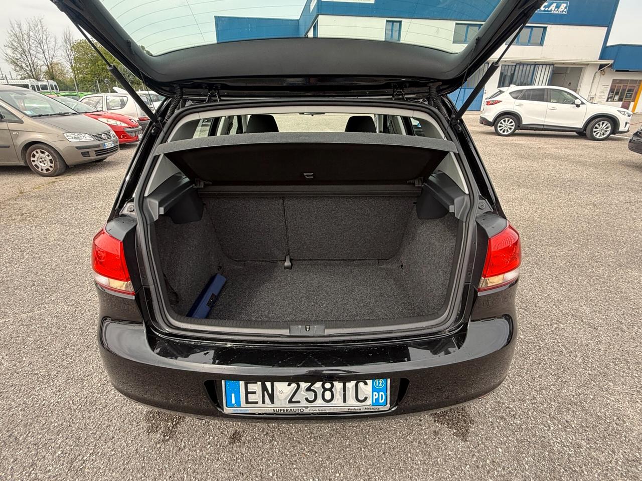 Volkswagen Golf 1.6 TDI DPF 5p. Highline