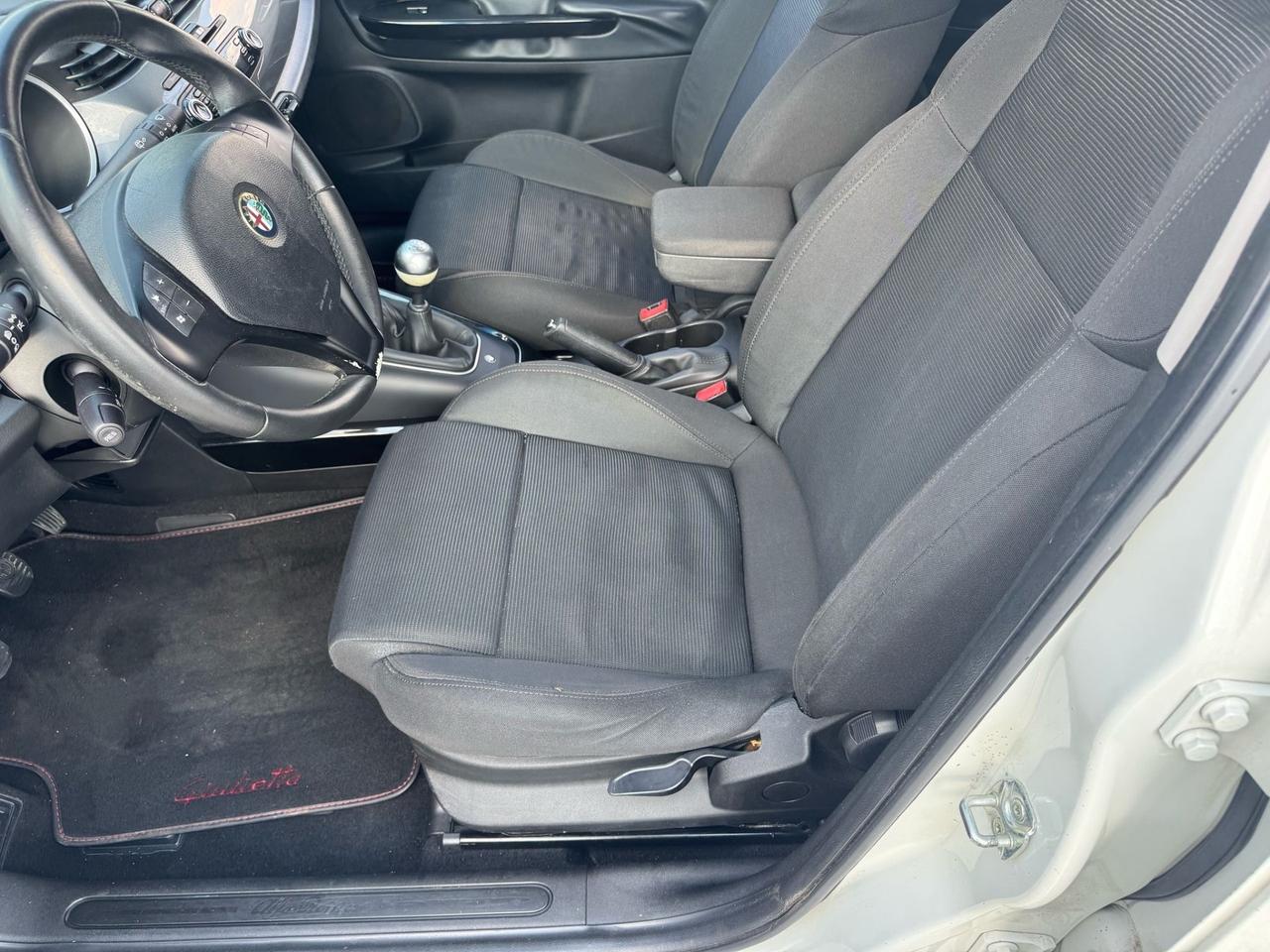 Alfa Romeo Giulietta 1.6 JTDm-2 105 CV Exclusive neopatentati