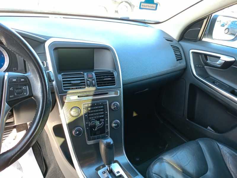 VOLVO XC60 2.4 d4 (d3) R-design awd 163cv geartronic