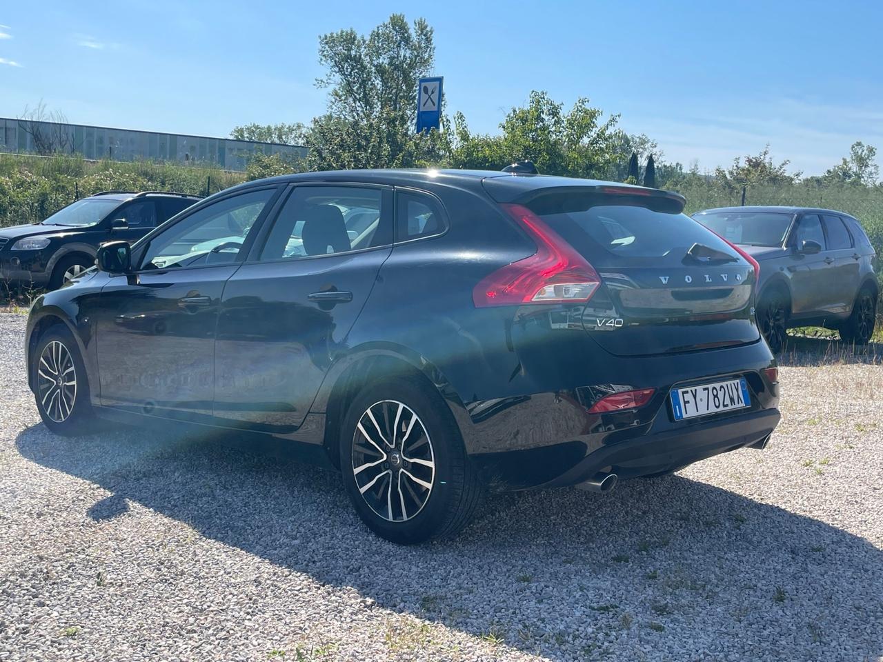 Volvo V40 D2 R-design