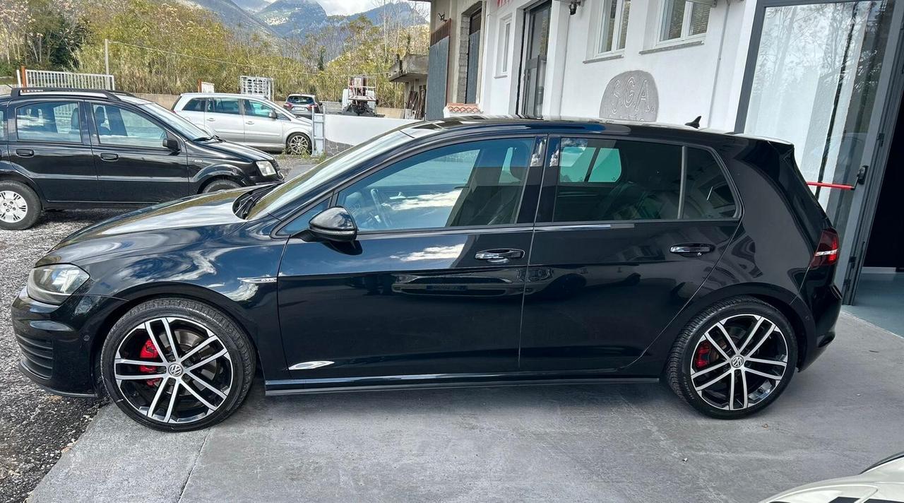 Volkswagen Golf GTD 2.0 TDI DSG 5P BlueMotion Technology