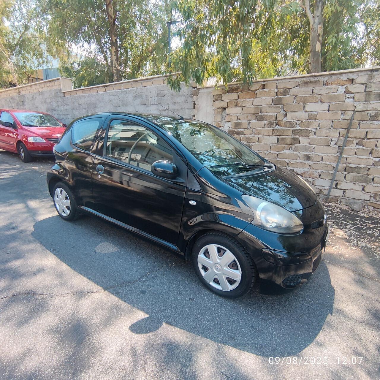Toyota Aygo 1.0 12V VVT-i 3 porte Lounge Connect