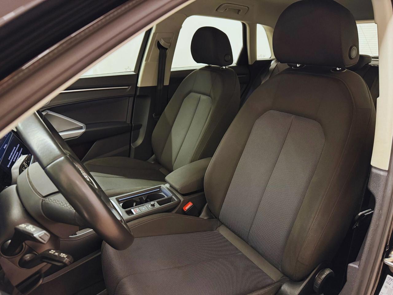 Audi Q3 35 TDI S tronic Business