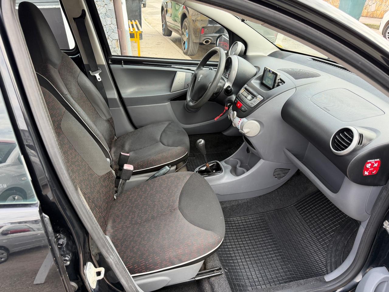 Peugeot 107 1.0 68CV 5p. Sweet Years