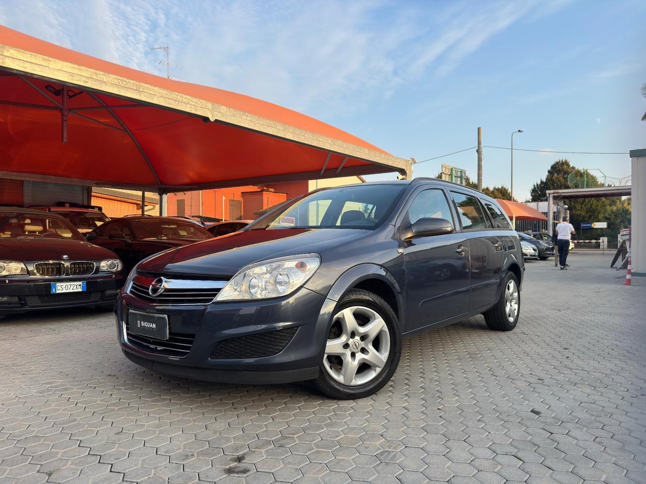 Opel Astra ADATTA A NEOPATENTATI 1.4 16V Twinport Station Wagon Enjoy