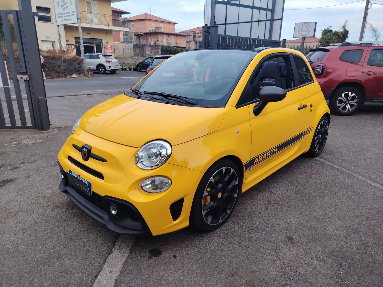 Abarth 595 C 1.4 Turbo T-Jet 180 CV Competizione