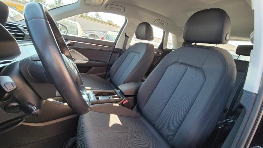 Audi Q3 35 TDI quattro S tronic Business - 2021