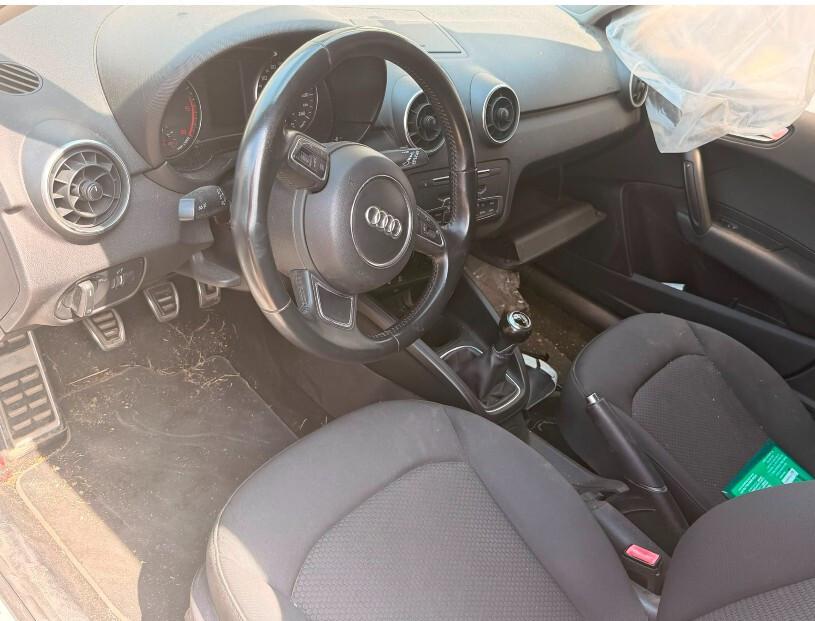 Audi A1 SPB 1.6 TDI 116 CV S tronic Admired