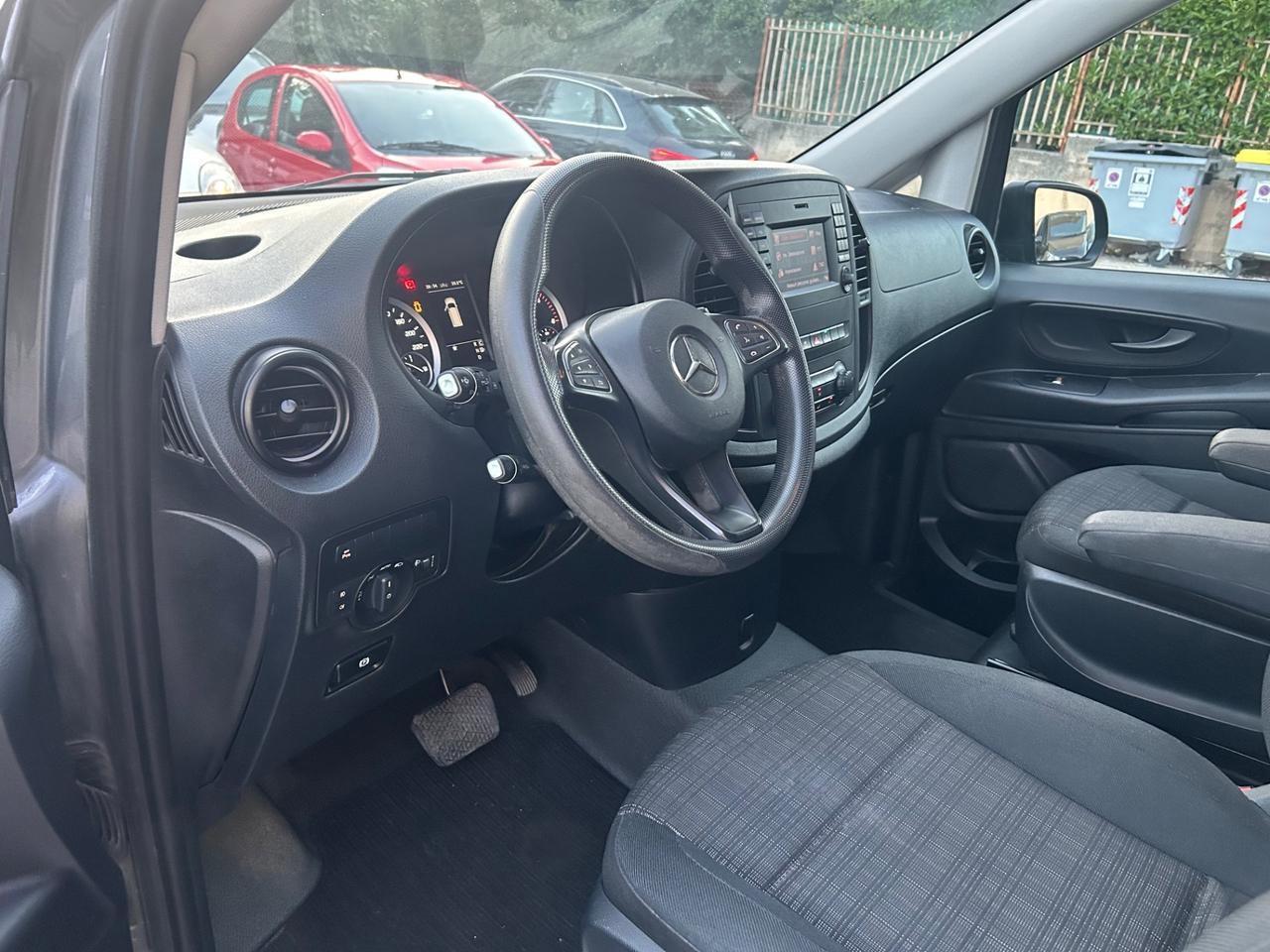 Mercedes-benz Vito 2.2 119 CDI Mixto Automatico