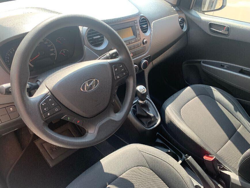 Hyundai i10 1.0 MPI Login -SOLO KM 45.000