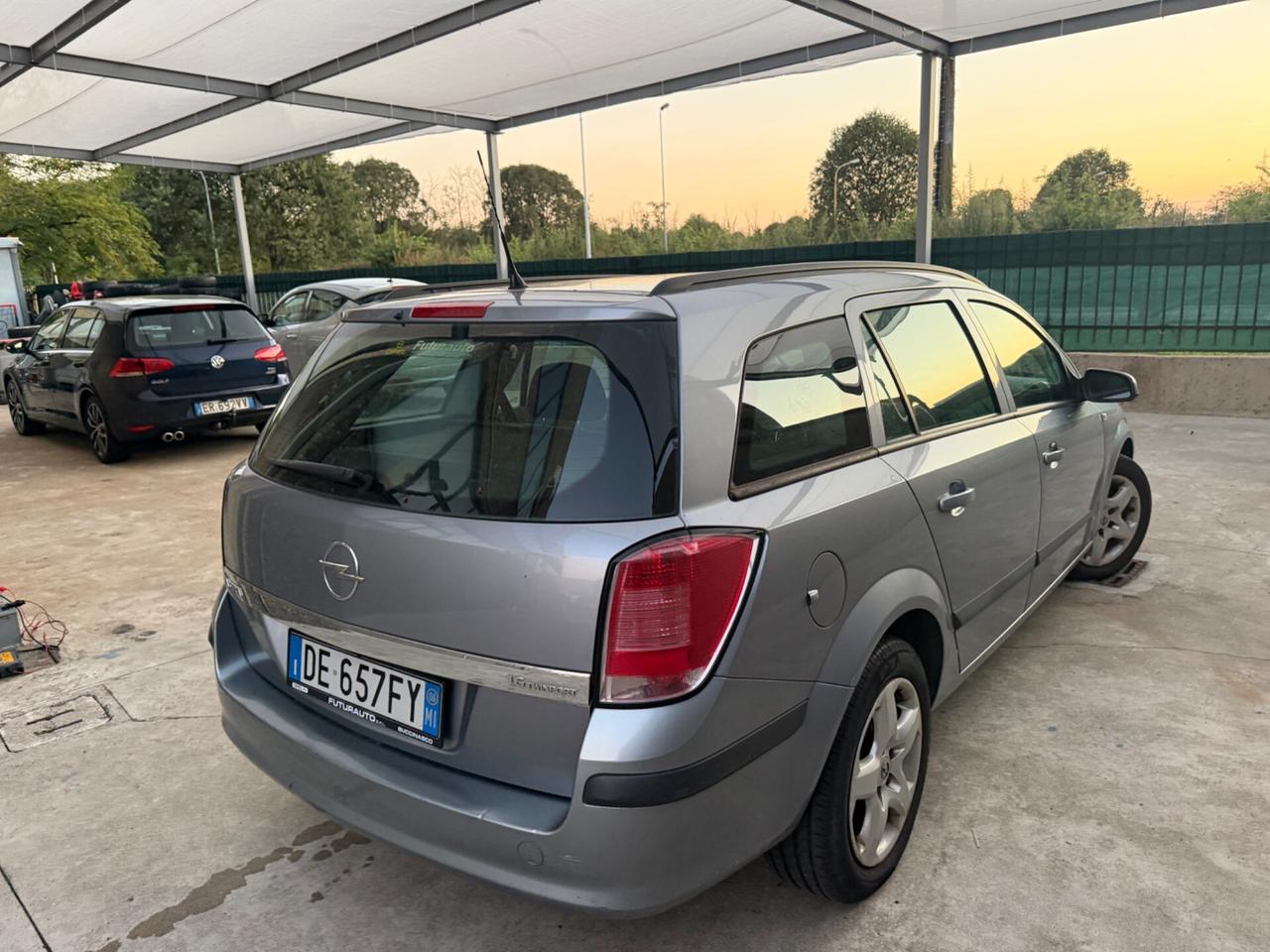 OPEL ASTRA 1.6 BENZINA EURO4 FAMIGLIARE