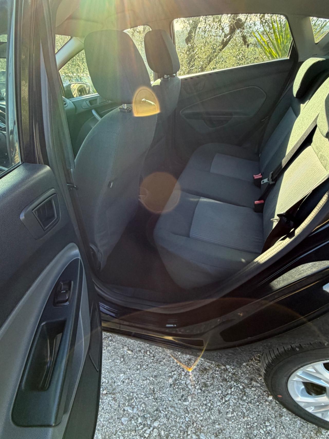 Ford Fiesta 1.4 TDCi 5p. Titanium