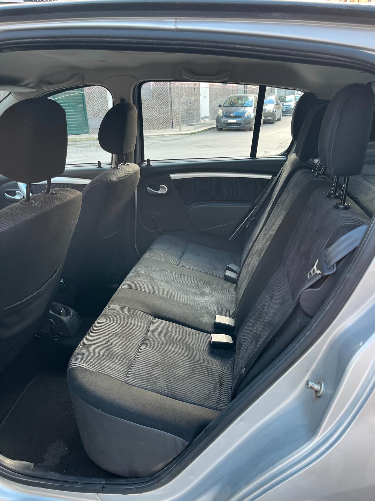 Dacia Sandero 1.4 8V GPL Ambiance