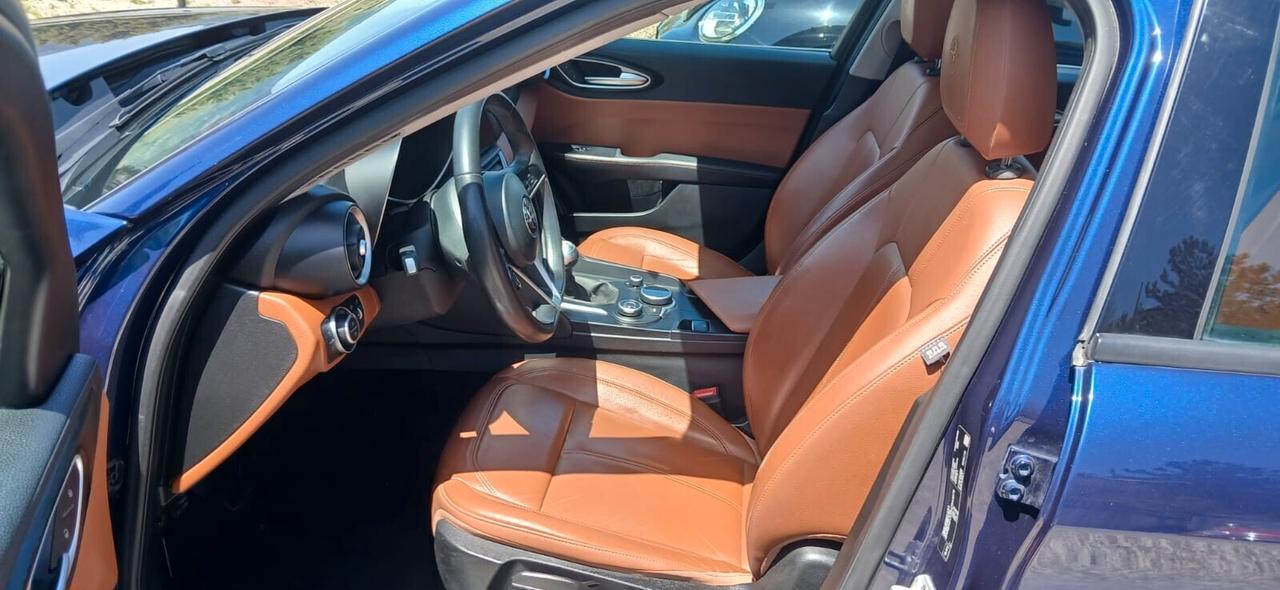 Alfa Romeo Giulia 2.2 Tdi 150 CV Super - 2017
