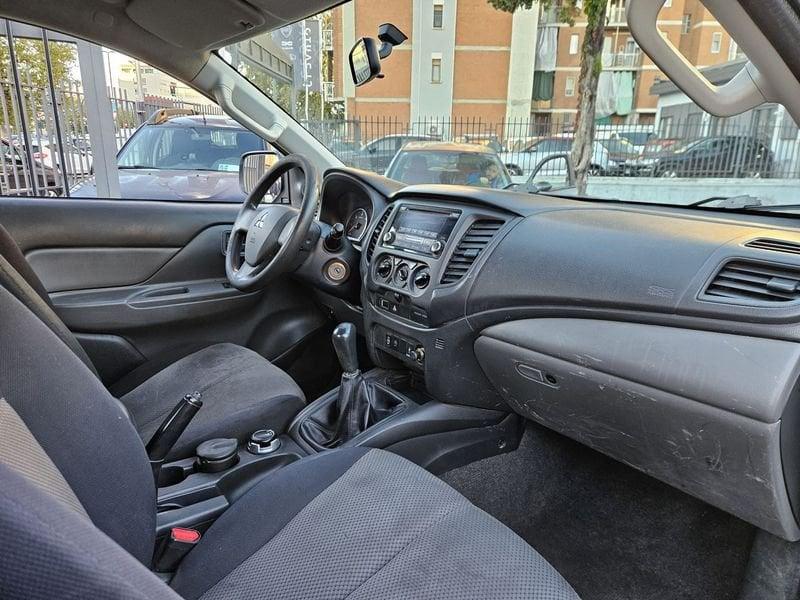 Mitsubishi L200 L200 c 2.4d 4wd 154cv