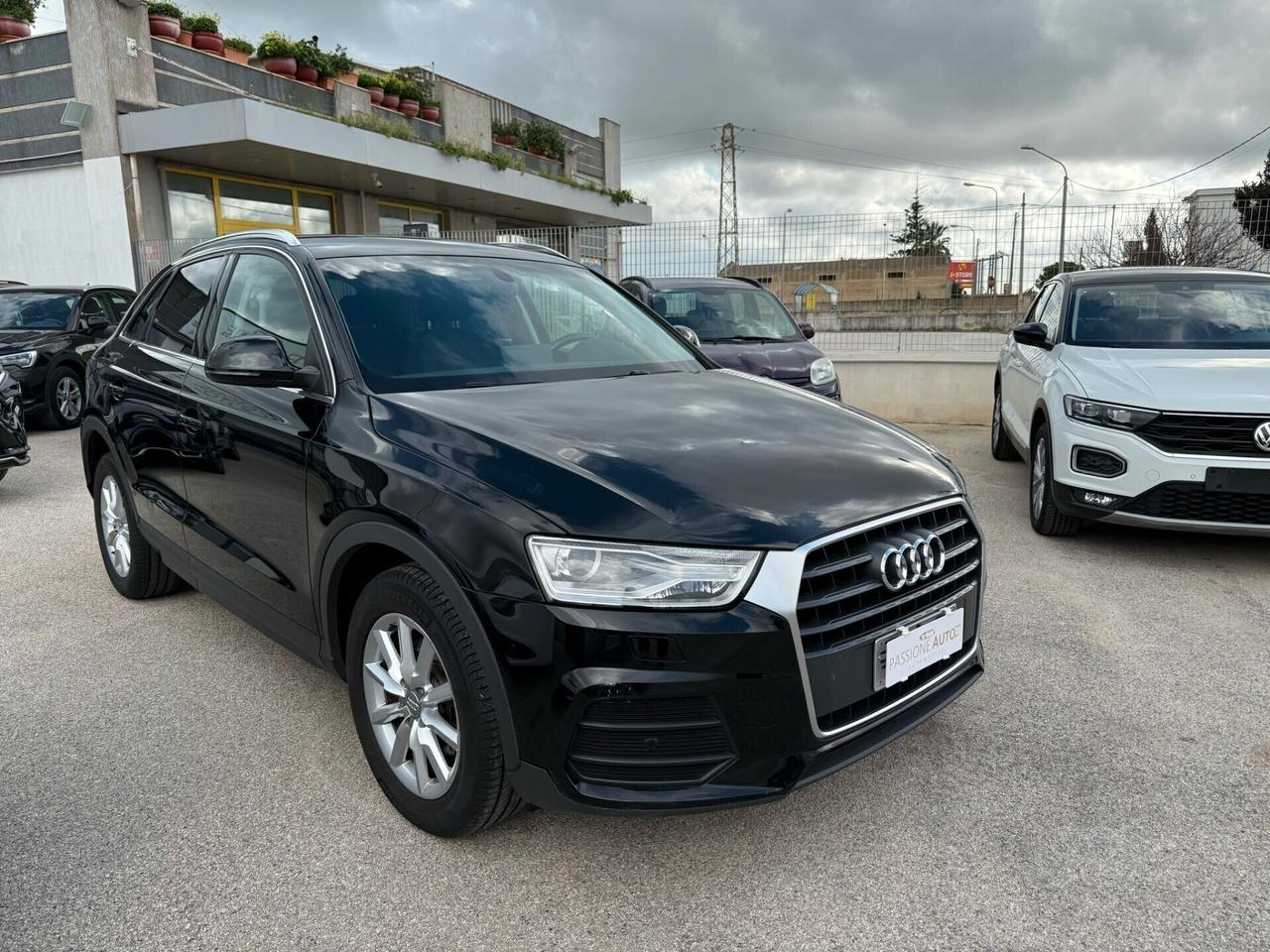 Audi Q3 2.0 TDI 150 CV S tronic Business