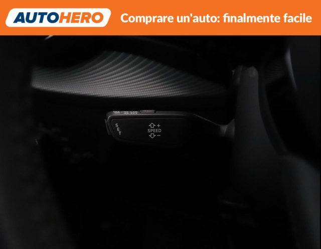 AUDI Q2 30 TDI S line Edition