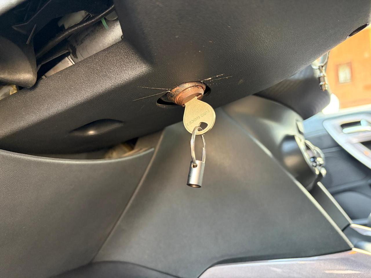 Peugeot 2008 1.4 HDi 68CV Access