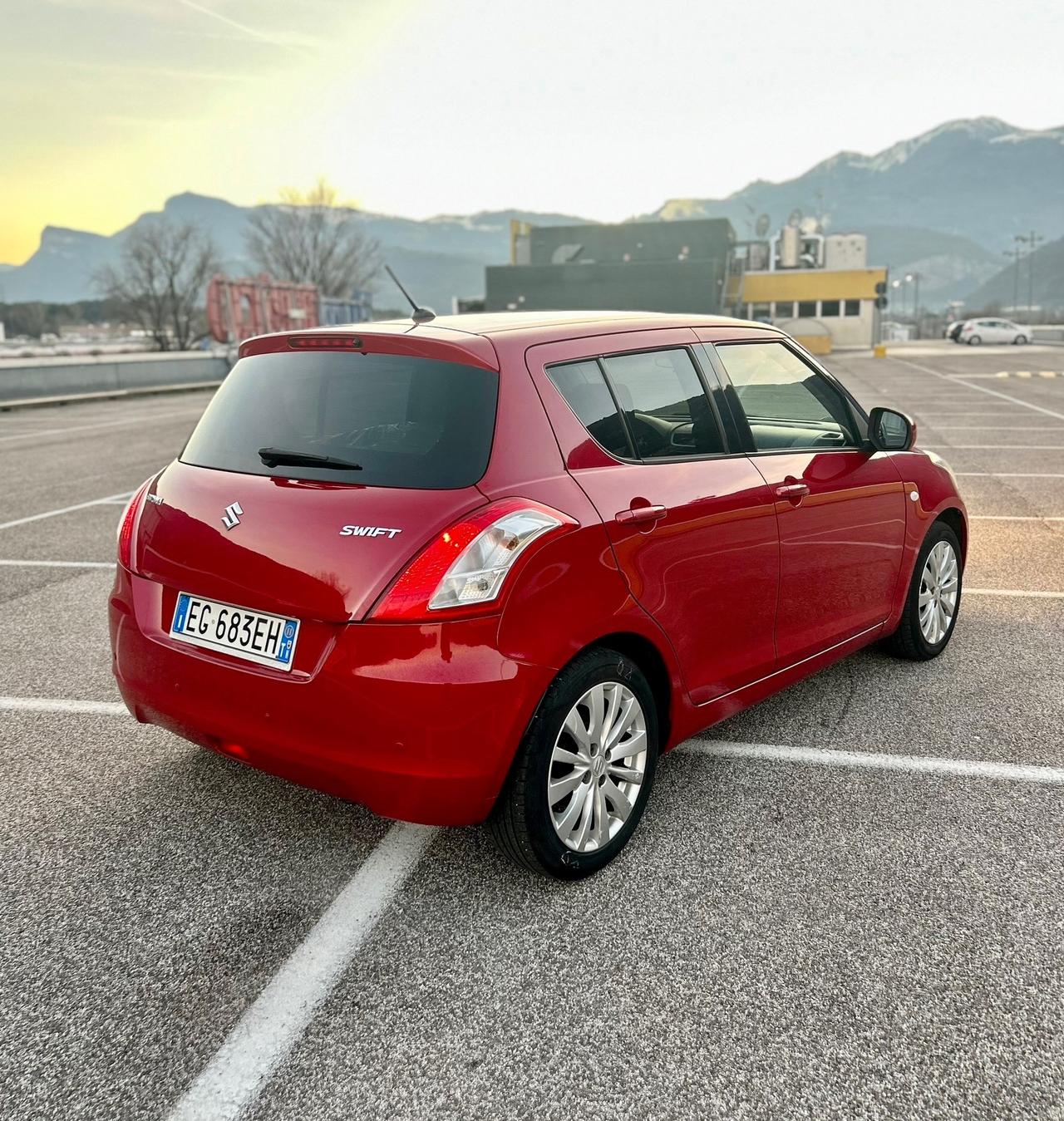 Suzuki Swift 5p GL Top Red Edition Neopatentati