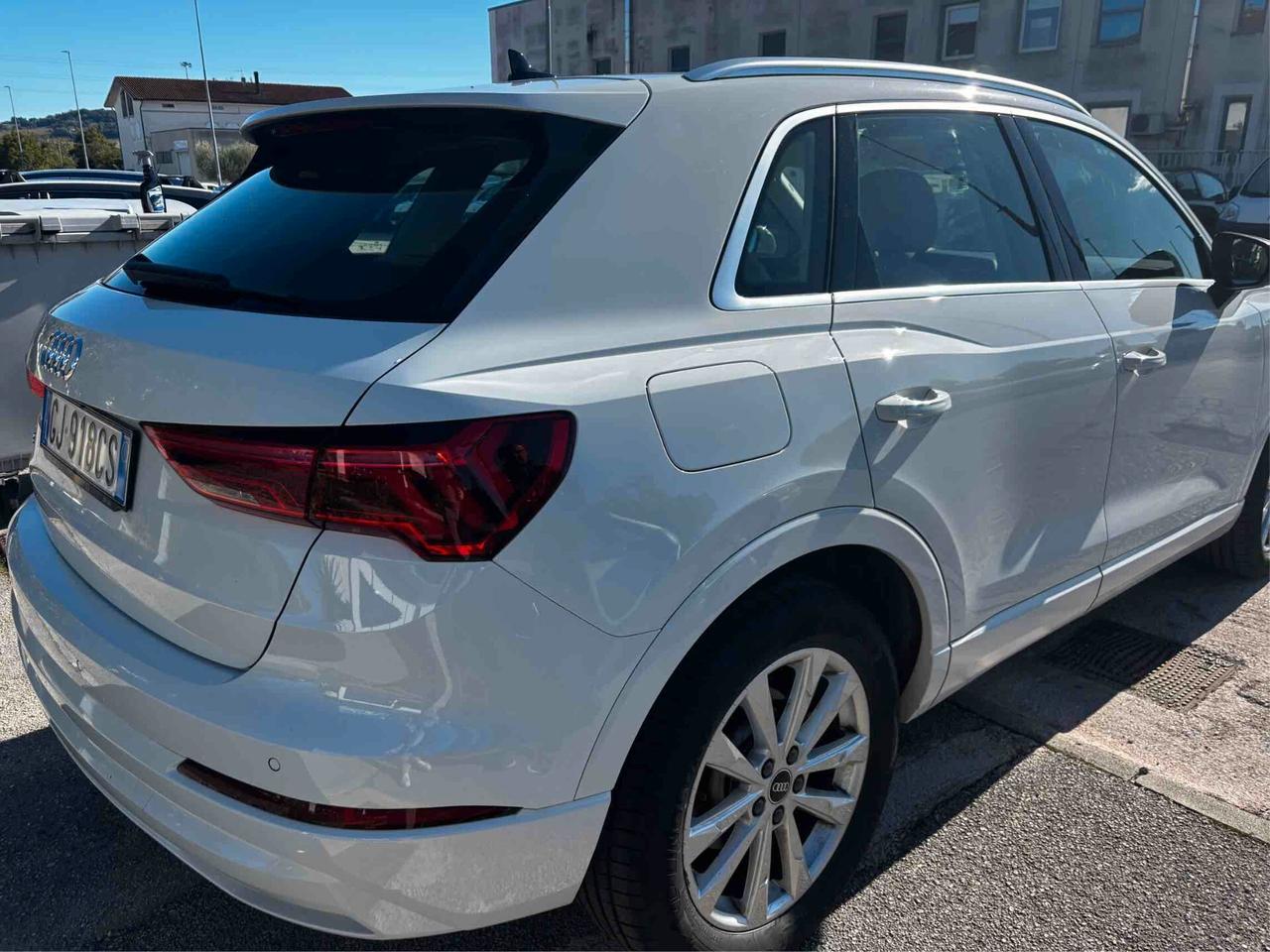 Audi Q3 35 TFSI S line edition