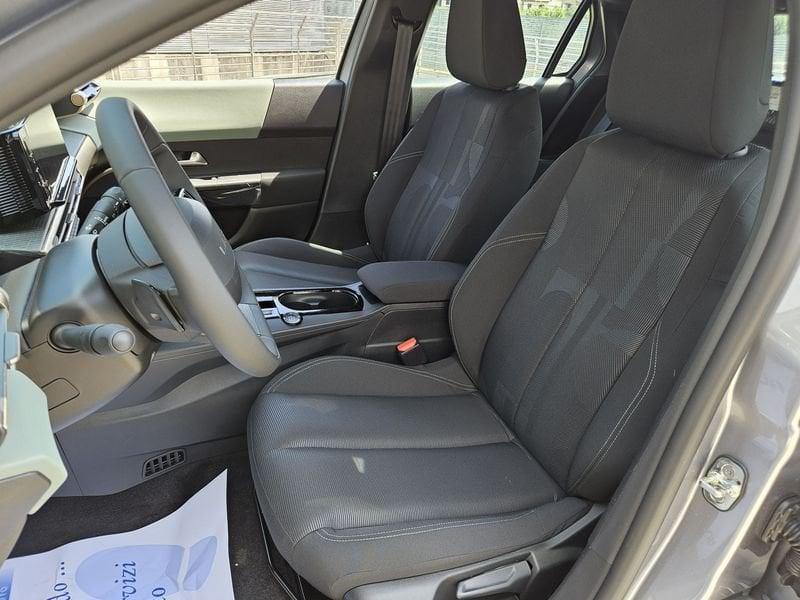 Lancia Ypsilon Hybrid e-DCT