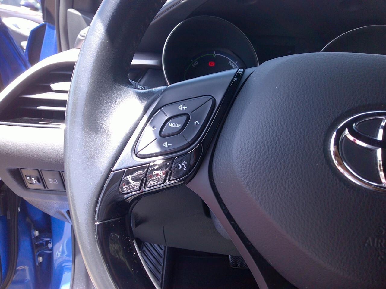 Toyota C-HR 1.8 Hybrid E-CVT Active