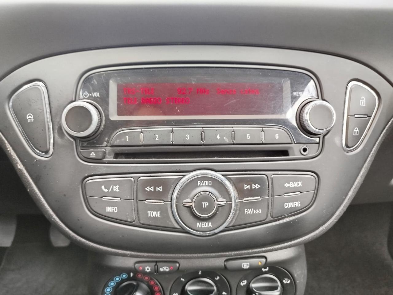 OPEL CORSA 1.2 BENZ *PREZZO VERO fino al 23 maggio* 5 PORTE - KM CERTI