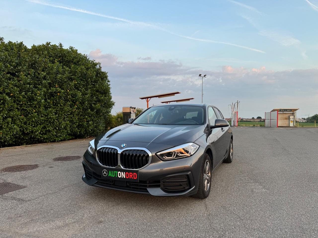 Bmw 118 118d 5p. Advantage