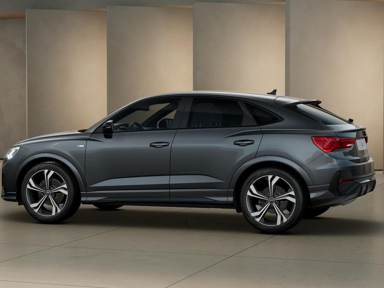 Audi Q3 sportback 35 2.0 tdi identity black s-tronic