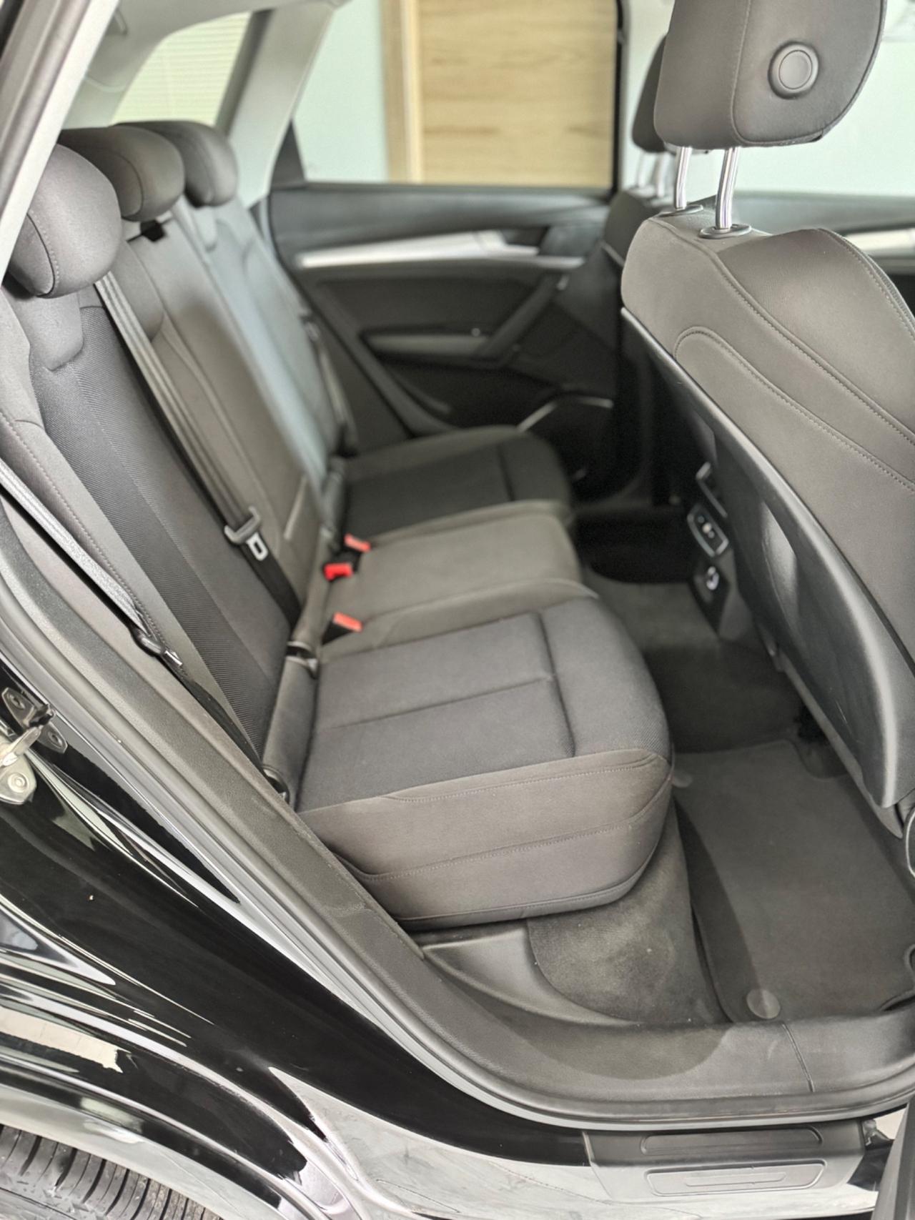 Audi Q5 40 TDI quattro S tronic Business Sport