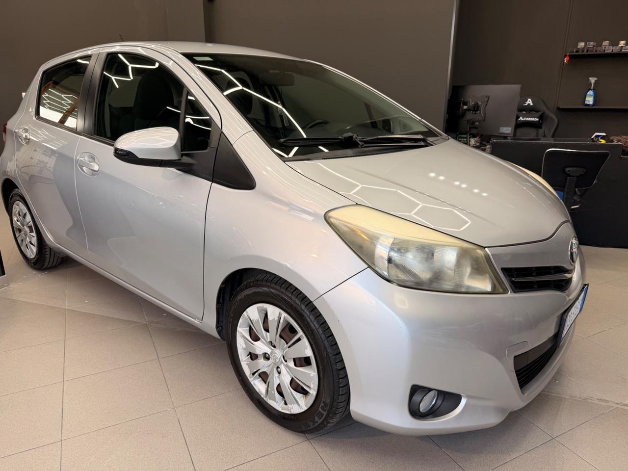 Toyota Yaris 1.4 D-4D 5 porte Lounge