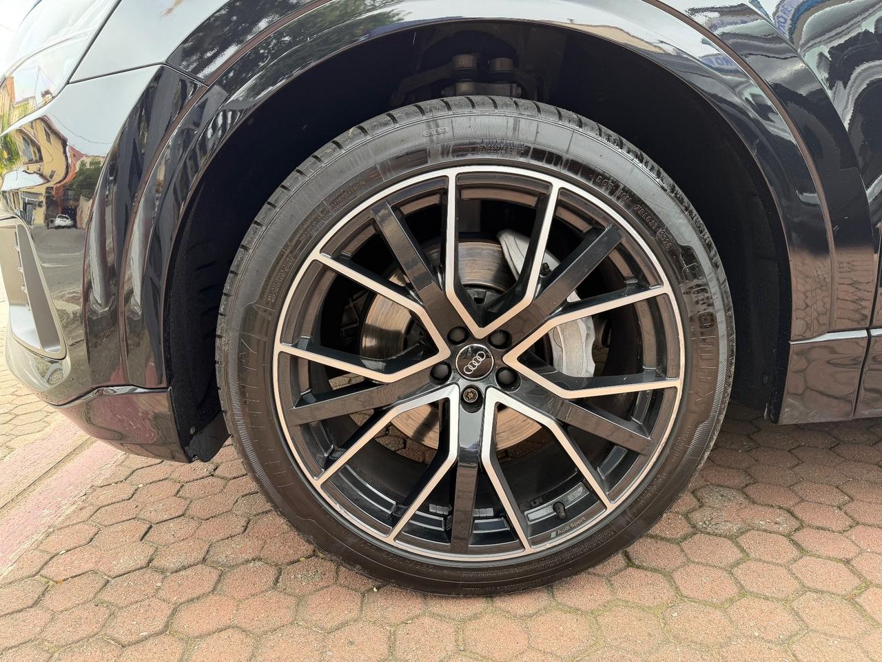 Audi Q8 50 TDI 286 CV quattro tiptronic Sport