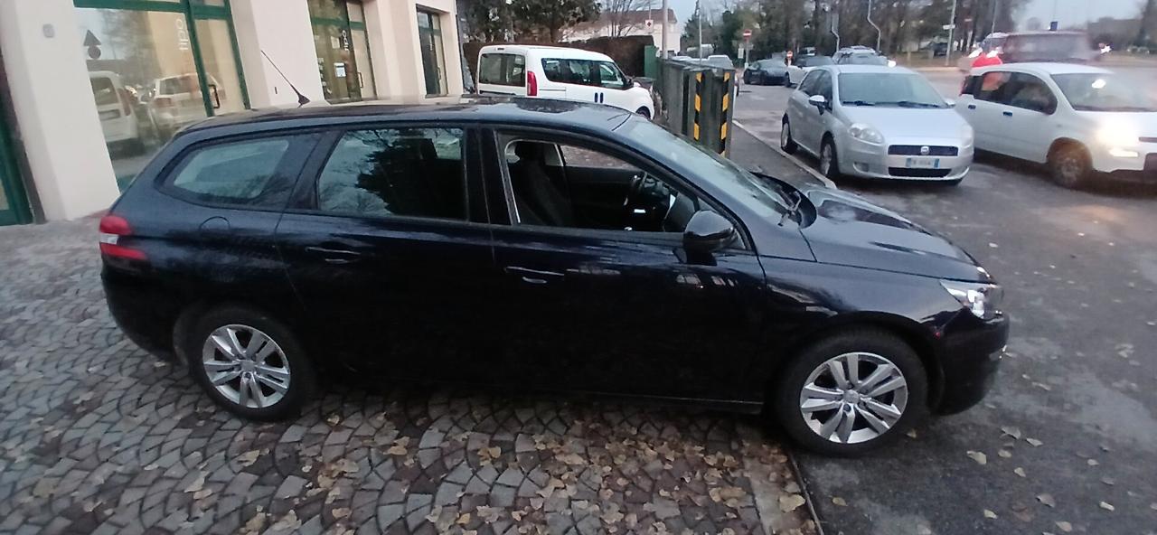Peugeot 308 1.6 hdi s.w. neopatentati