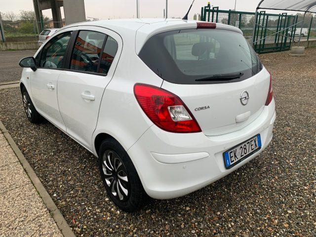 OPEL Corsa 1.2 5 porte COSMO