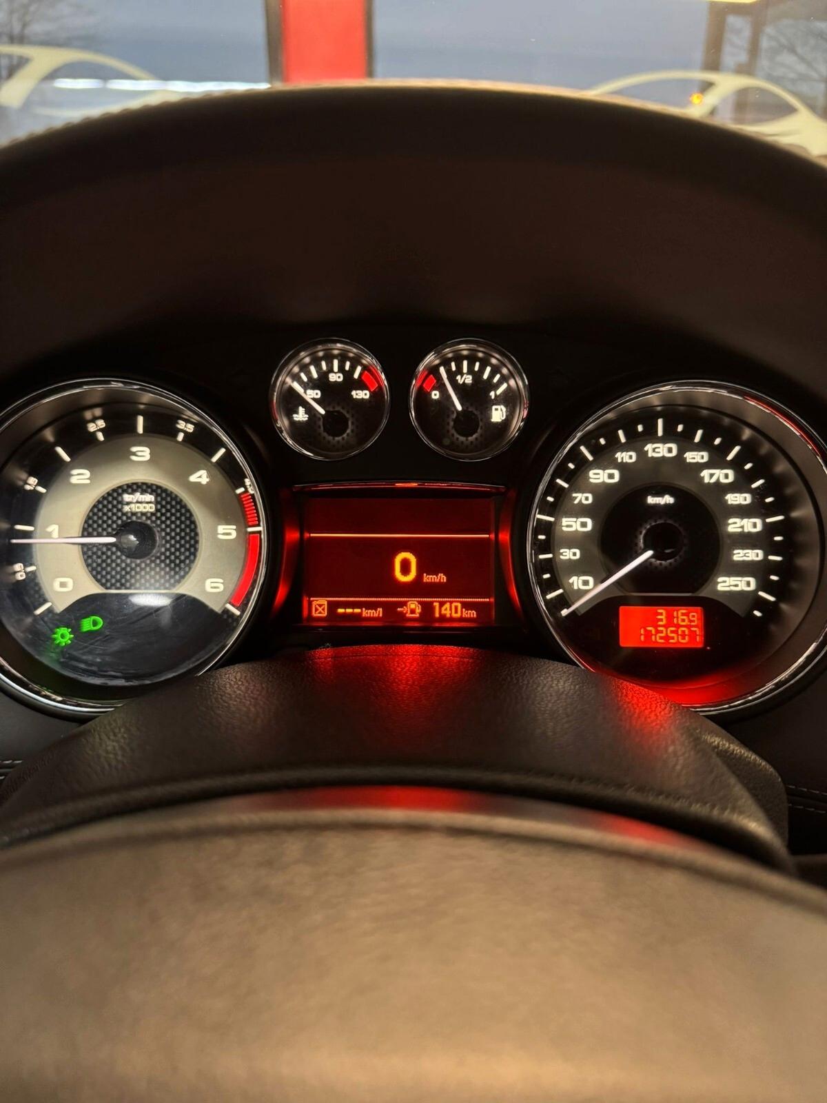 Peugeot RCZ 2.0 HDi 163CV Asphalt