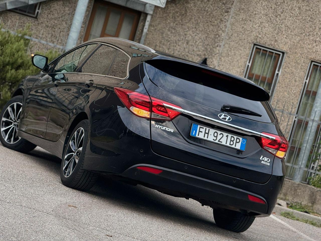 Hyundai i40 La macchina è perfetta di tutto..CELL 320 147 1147 WUATSAPP