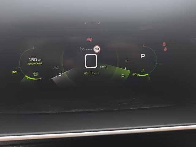 Peugeot 2008 PureTech 130 S&S EAT8 GT