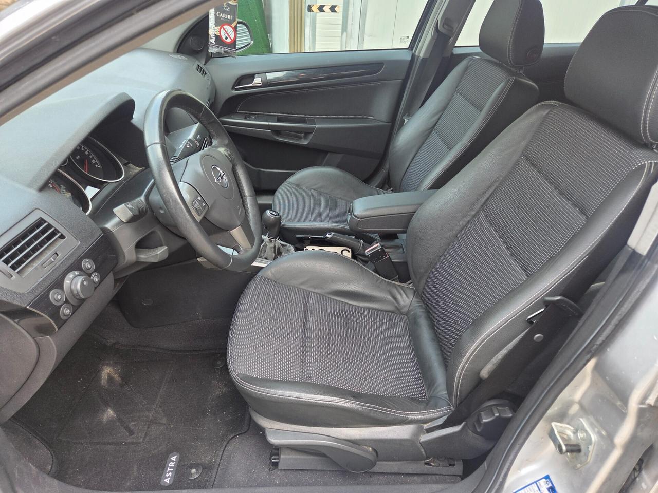 Opel Astra 1.7 CDTI 101CV 5 porte Cosmo