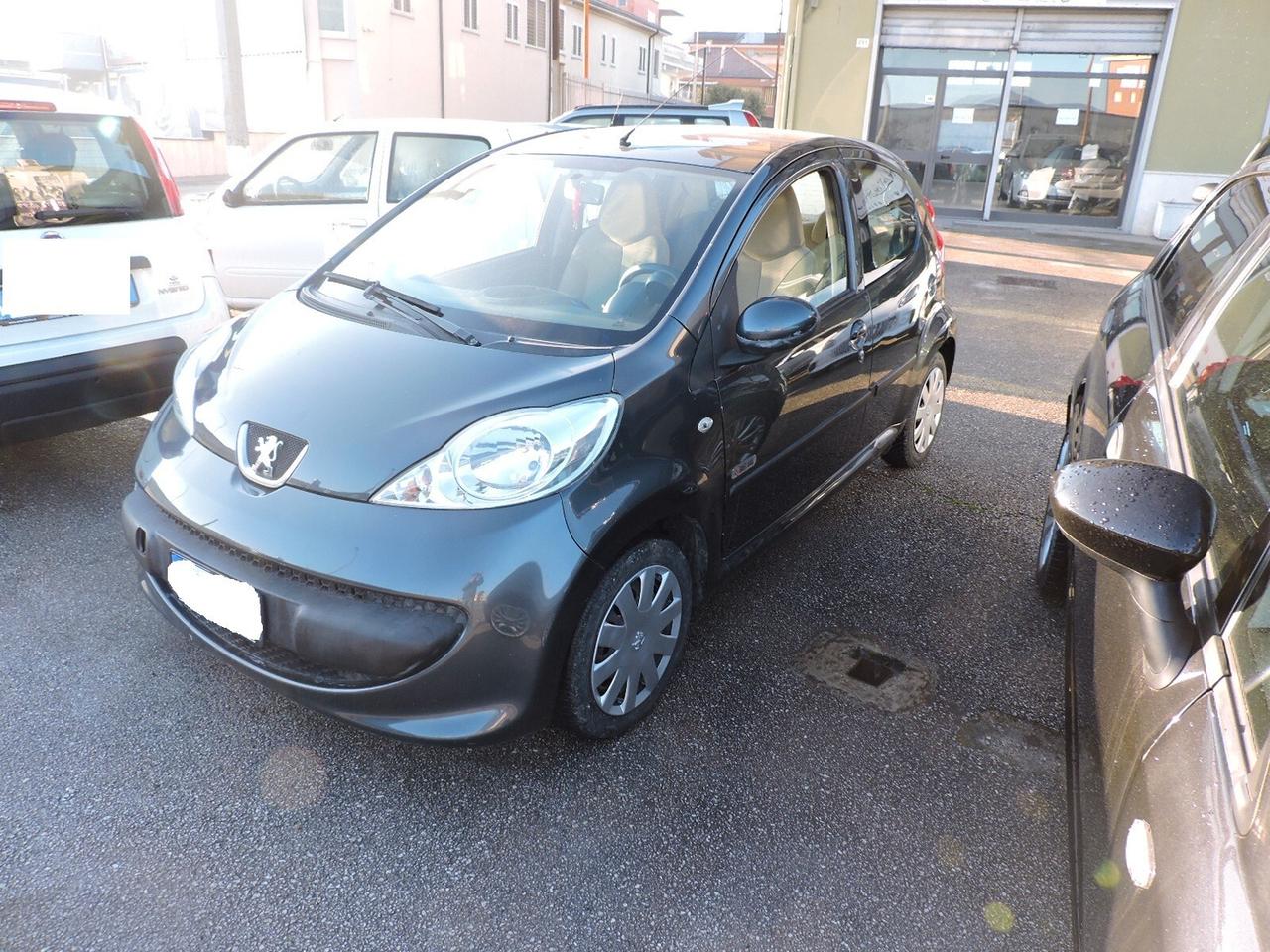 Peugeot 107 1.0 68CV 5p. Sweet Years