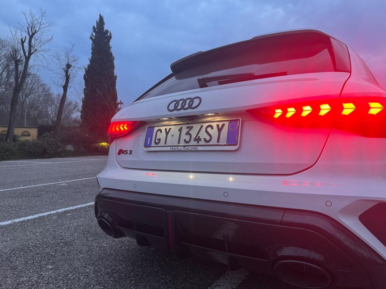 NOLEGGIO AUDI RS3