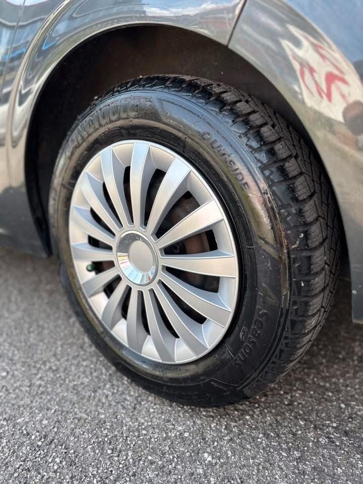 Peugeot 208 1.2 VTi 82 CV 5 porte Access NEOPATENTATI