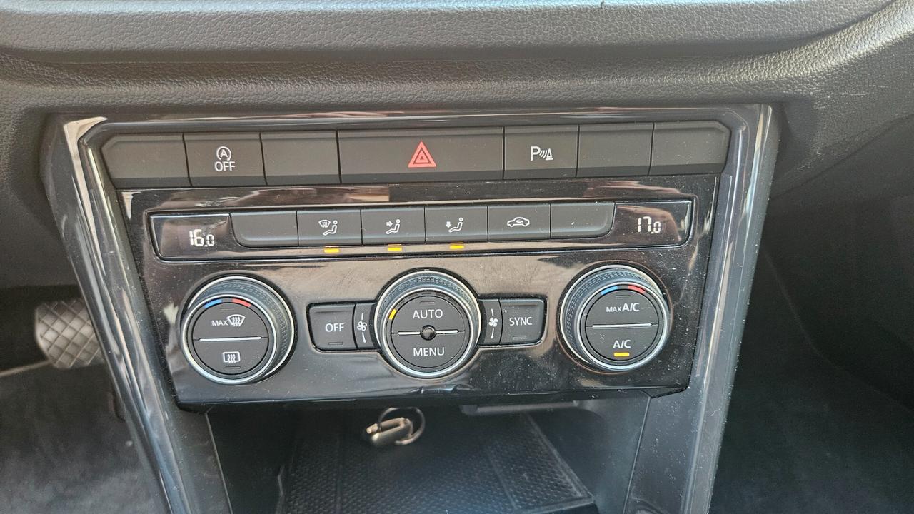 Volkswagen T-Roc 2.0 tdi Advanced 4motion dsg ACC-CAMERA-NAVY