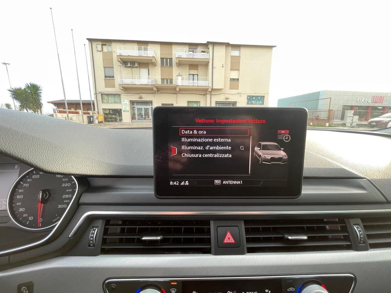 Audi A4 Avant 2.0 TDI 150 CV S tronic Design