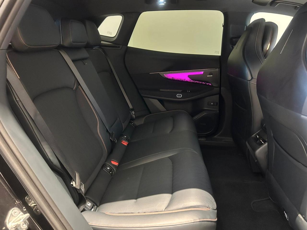 Lynk&co 08 PHEV More