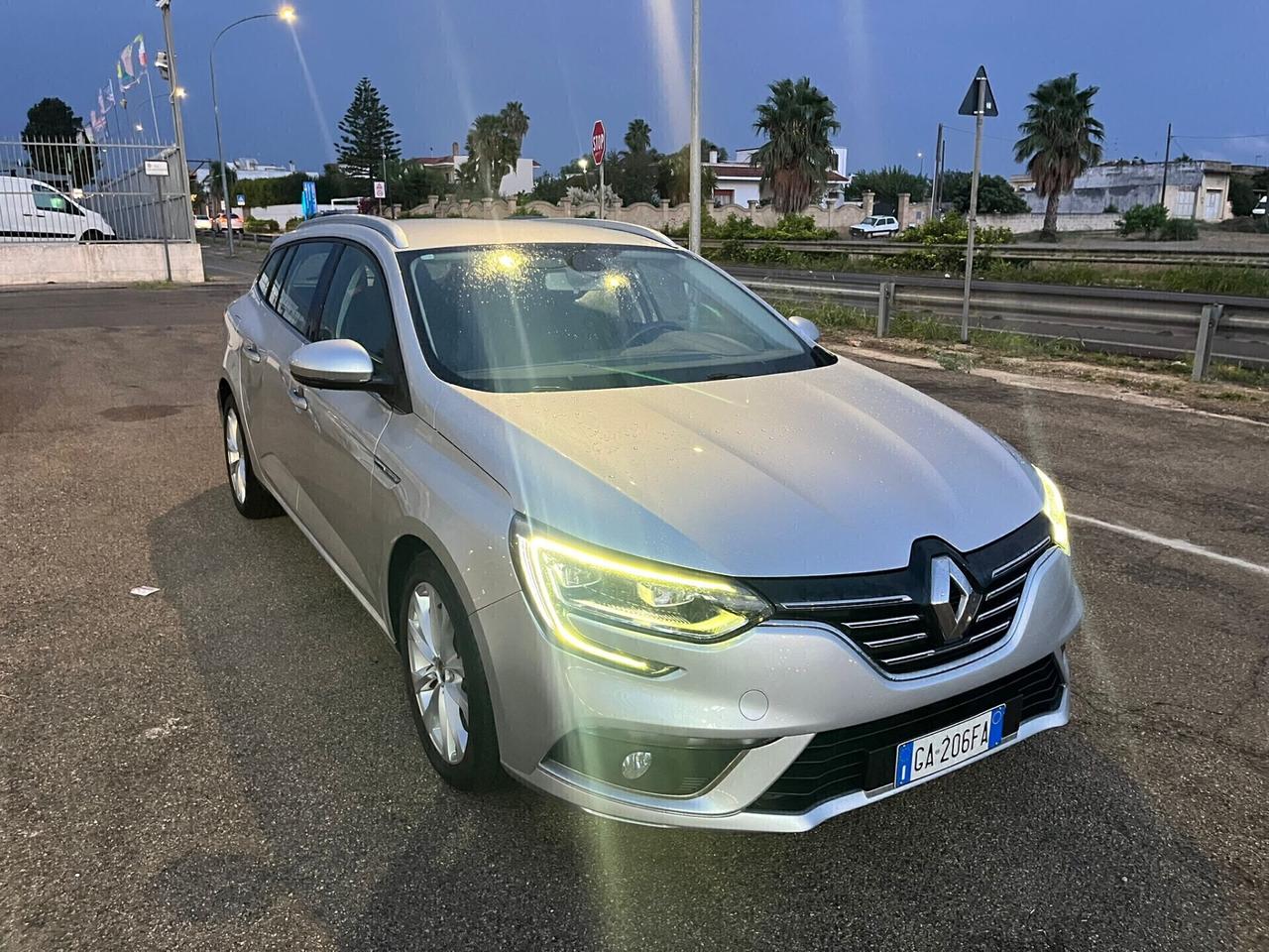 Renault Megane Sporter DCI Intens Unipro 2020