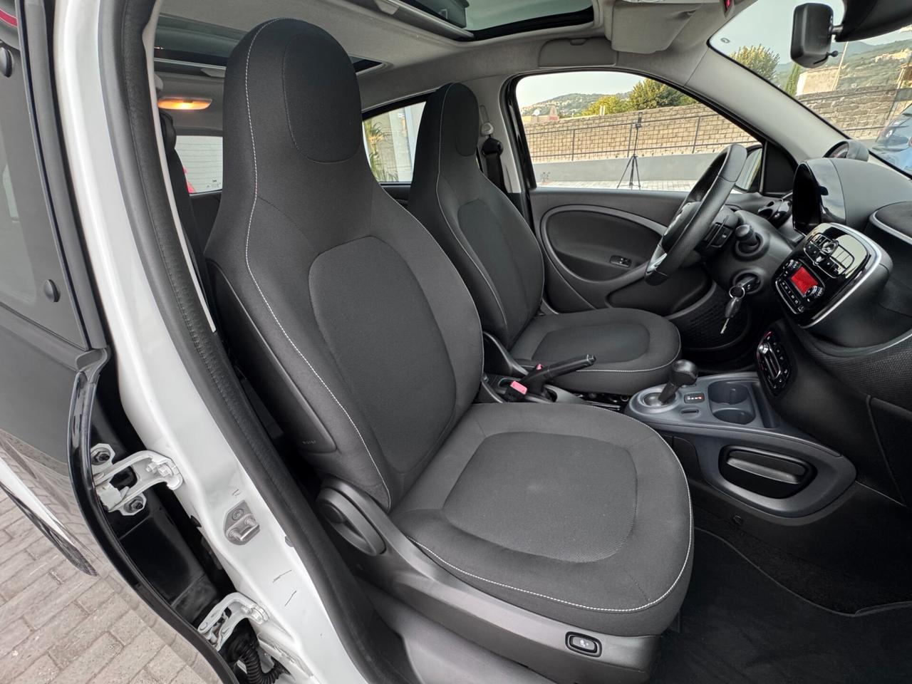 Smart ForFour 90 0.9 Turbo twinamic Passion TETTO PANO TAGLIANDI MERCEDES