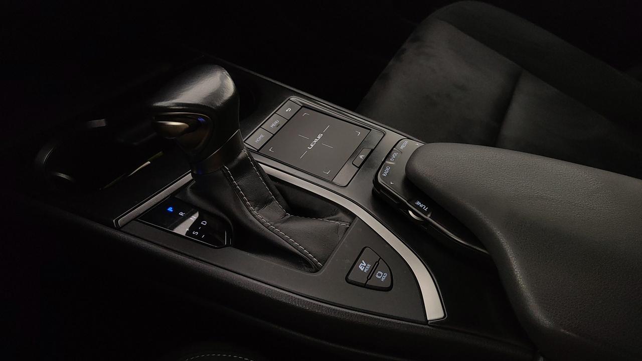 LEXUS UX 250h 2.0 F-Sport 4wd cvt my20